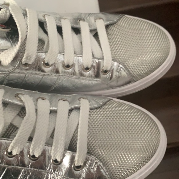 Moncler Ariel silver sneakers - Picture 7 of 11